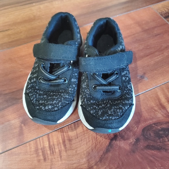 Shoes Toddler Shoes Size 75 Poshmark